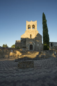 église